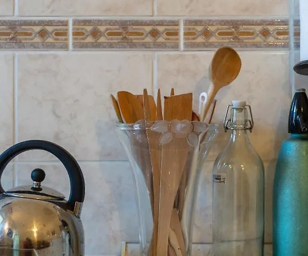 Bright Top Floor Near Downtown Budapest